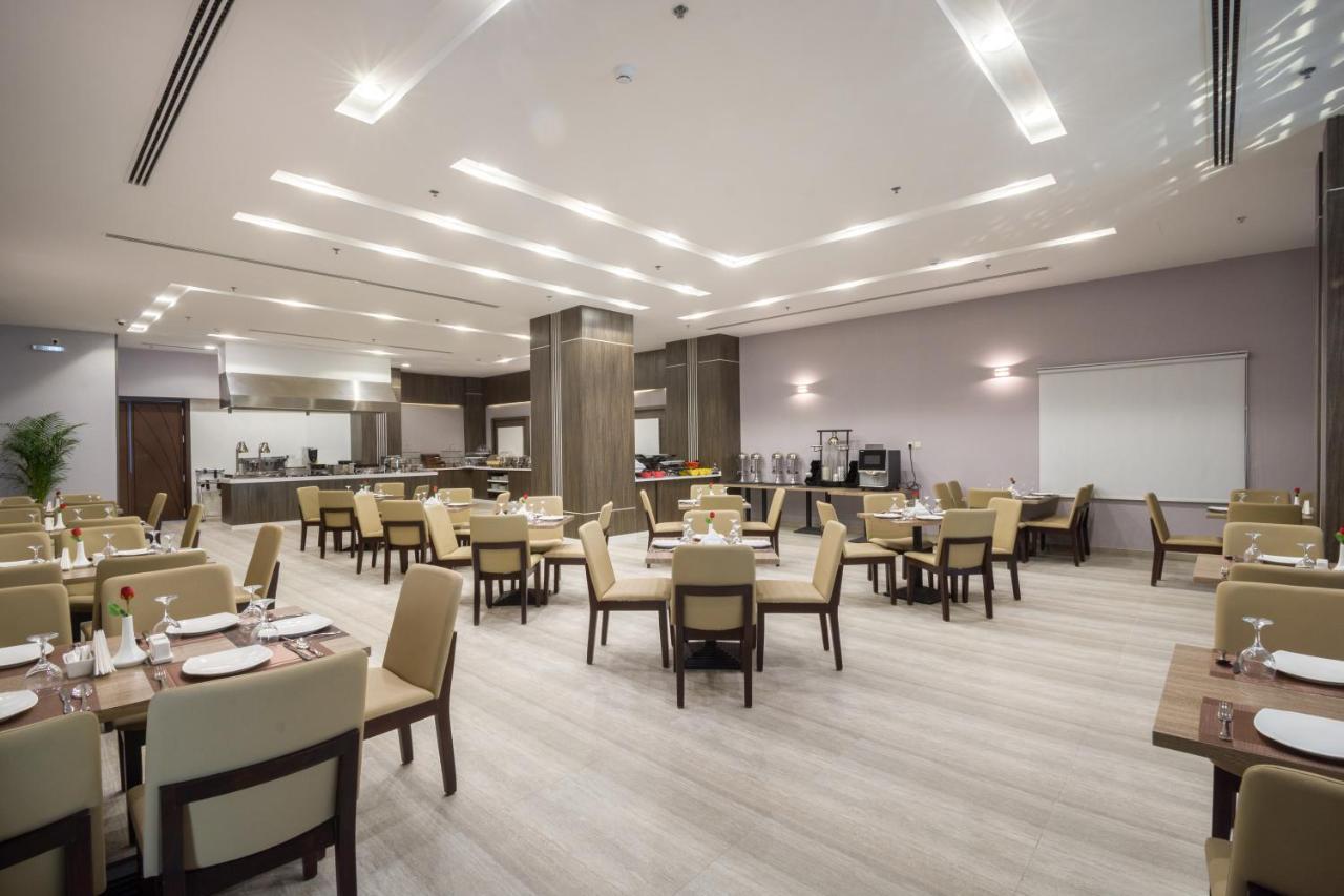 Enala Hotel - אל חובר מראה חיצוני תמונה