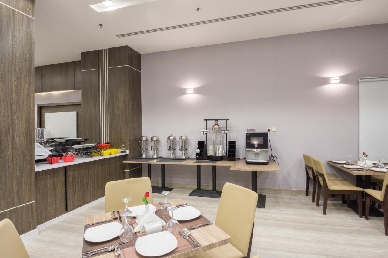 Enala Hotel - אל חובר מראה חיצוני תמונה
